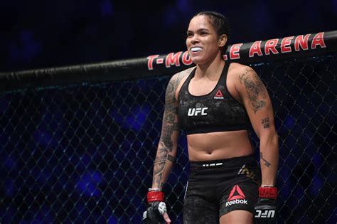 Women's Featherweight Division .